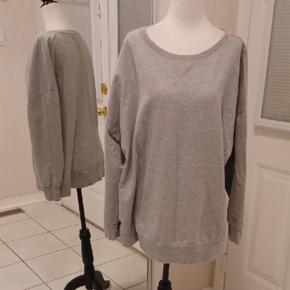 4/$60 Gray Heathered Sweatshirt - Size 3X